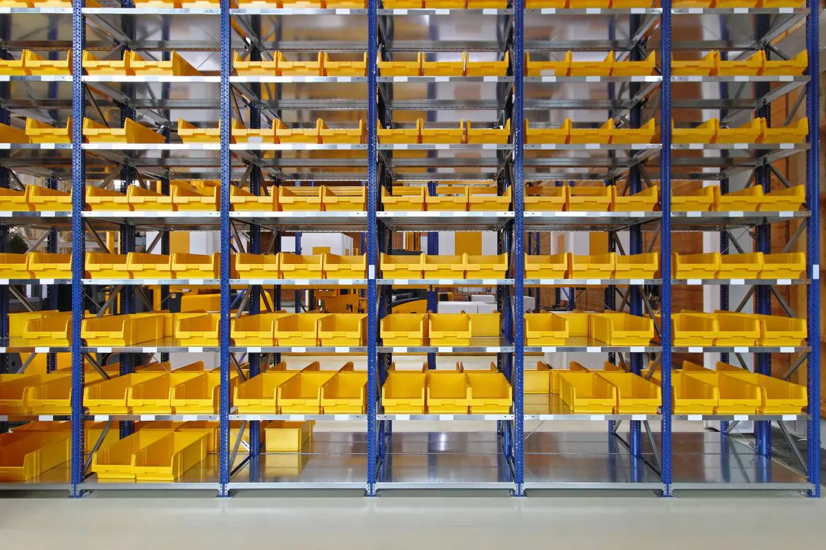 Bin shelving system
